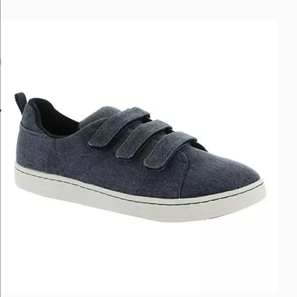 Drew Ski Women’s Comfort Canvas Strap Sneakers Size 7 Wide